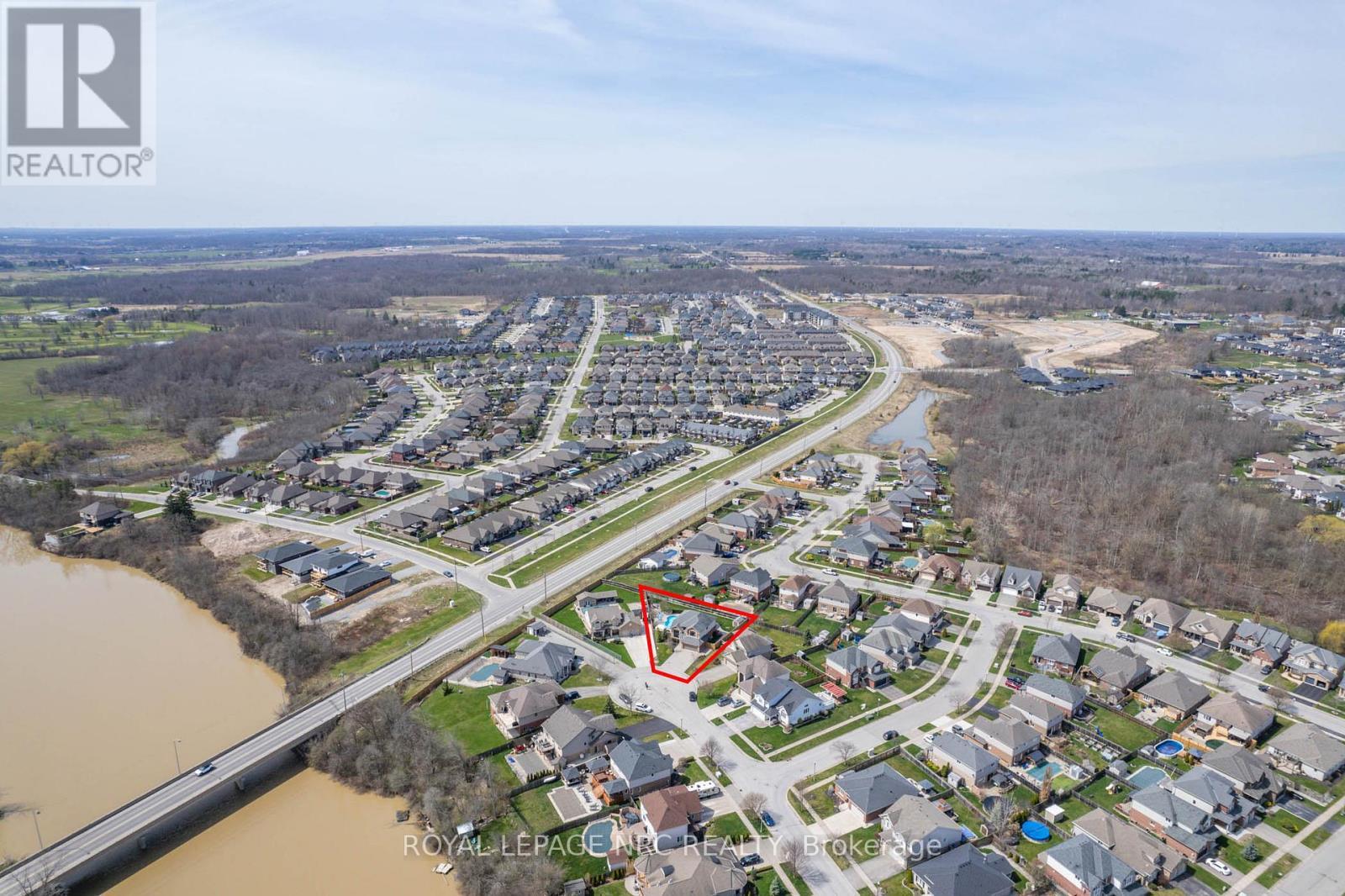 












239 COLBECK DRIVE

,
Welland (Coyle Creek),




Ontario
L3C7M3

