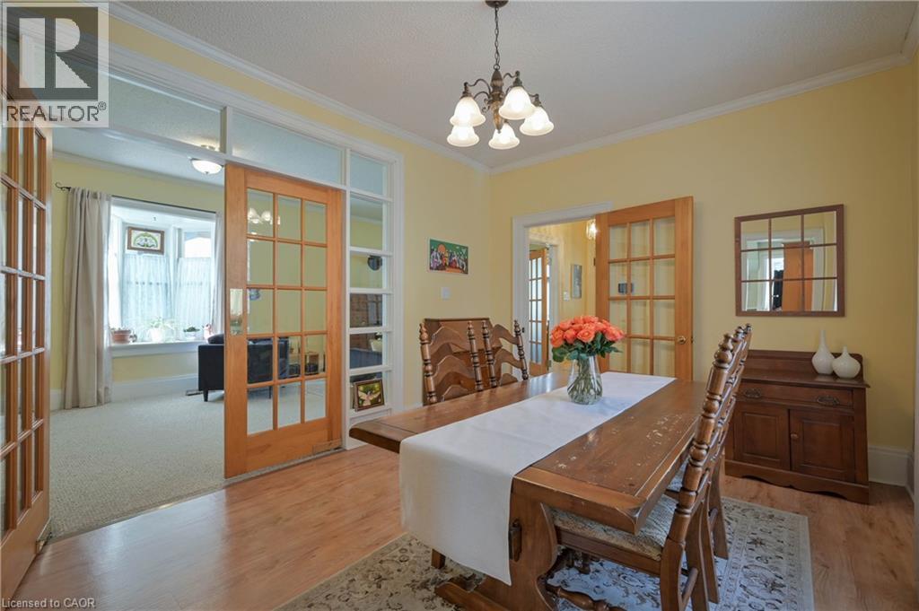 












25 AHRENS Street W

,
Kitchener,




Ontario
N2H4B6

