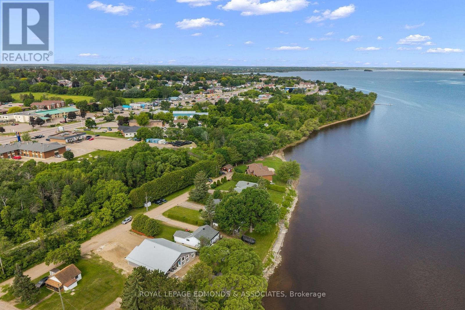 












907 CEDAR LANE

,
Pembroke,




Ontario
K8A2G6

