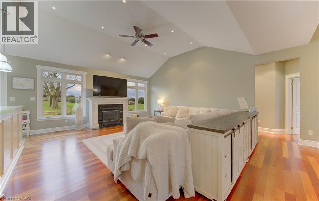 












118 OLD MILL Road

,
Cambridge,




Ontario
N3H4R8

