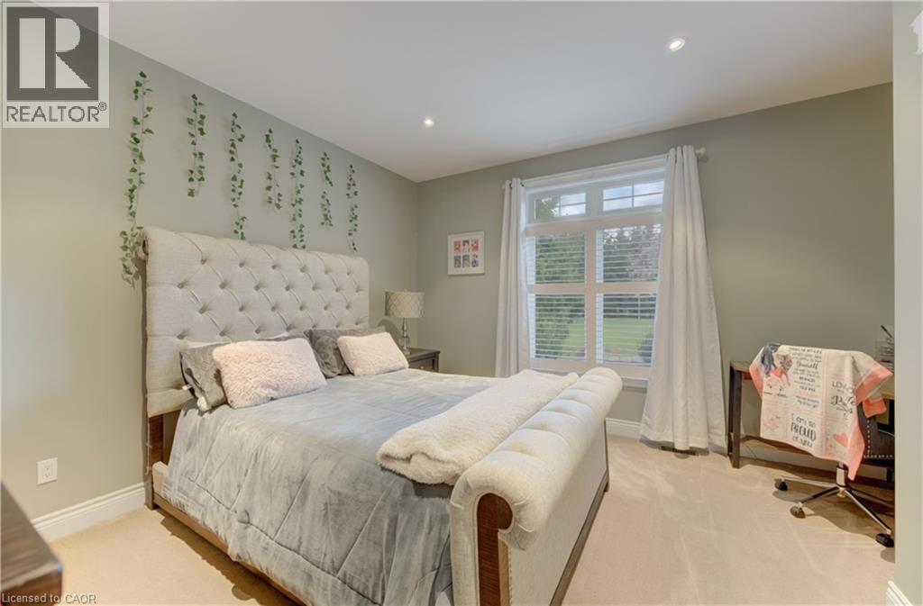












118 OLD MILL Road

,
Cambridge,




Ontario
N3H4R8

