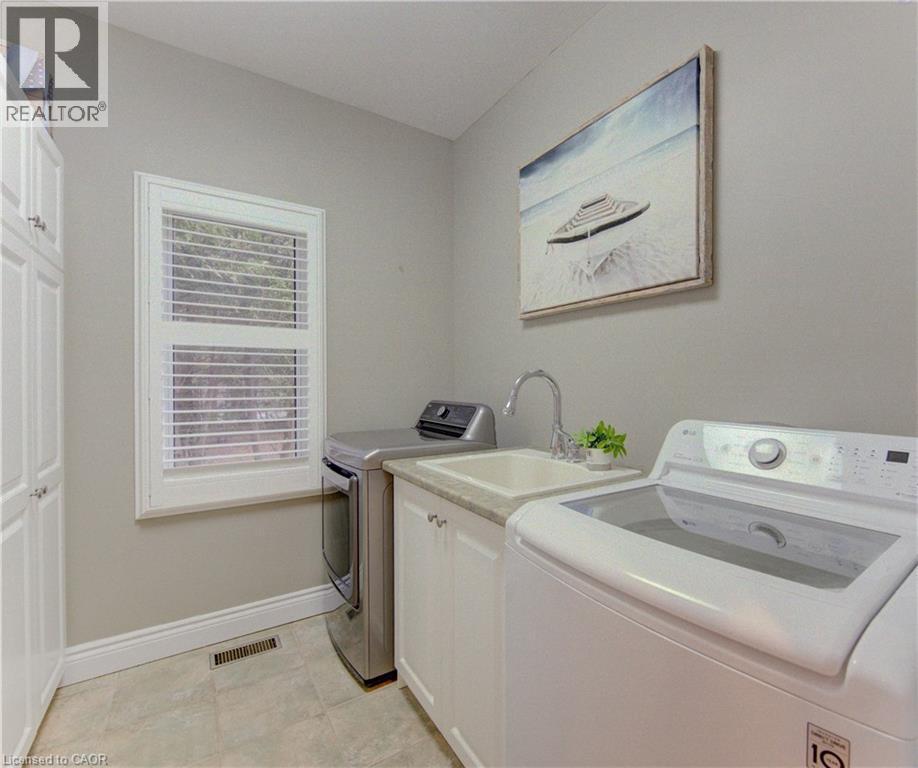 












118 OLD MILL Road

,
Cambridge,




Ontario
N3H4R8

