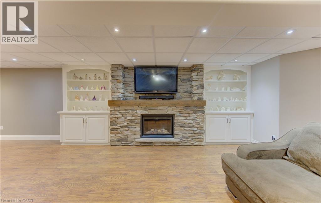 












118 OLD MILL Road

,
Cambridge,




Ontario
N3H4R8

