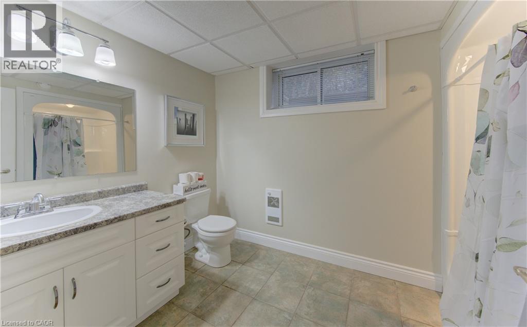 












118 OLD MILL Road

,
Cambridge,




Ontario
N3H4R8

