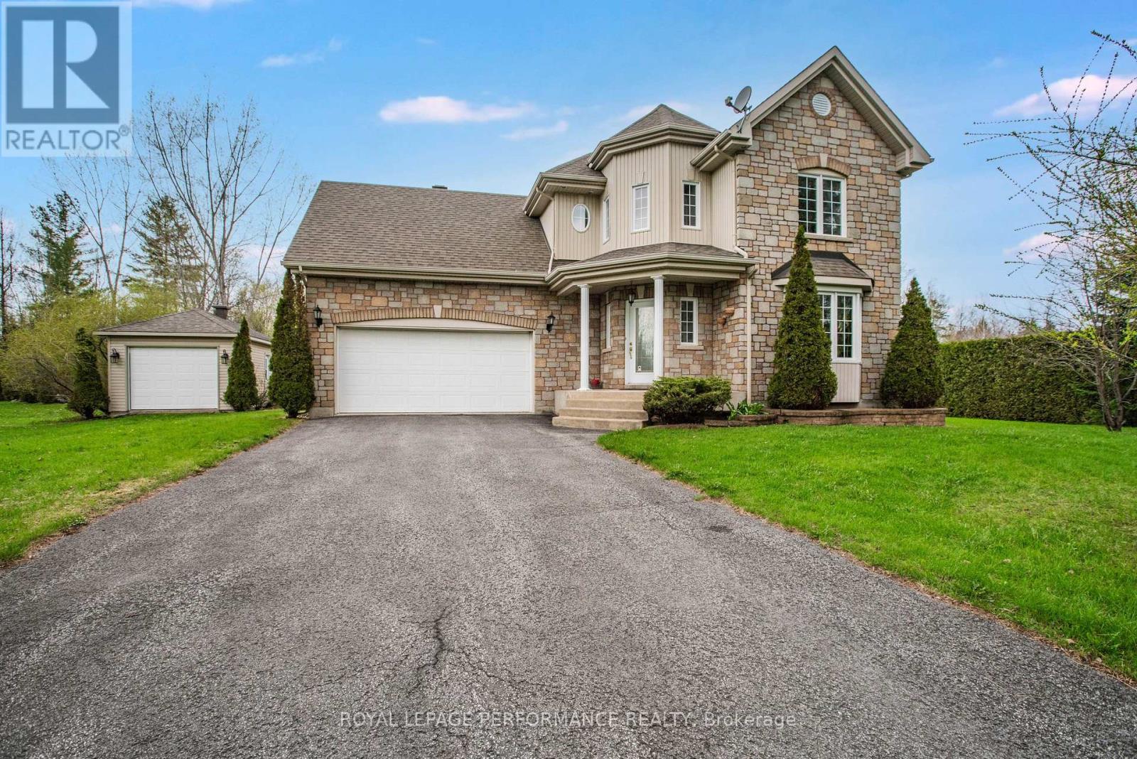 












531 DU BERCAIL ROAD

,
Champlain,




Ontario
K0B1K0

