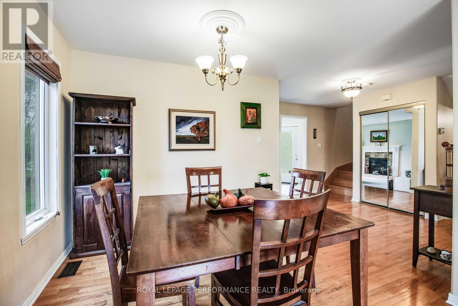 












531 DU BERCAIL ROAD

,
Champlain,




Ontario
K0B1K0

