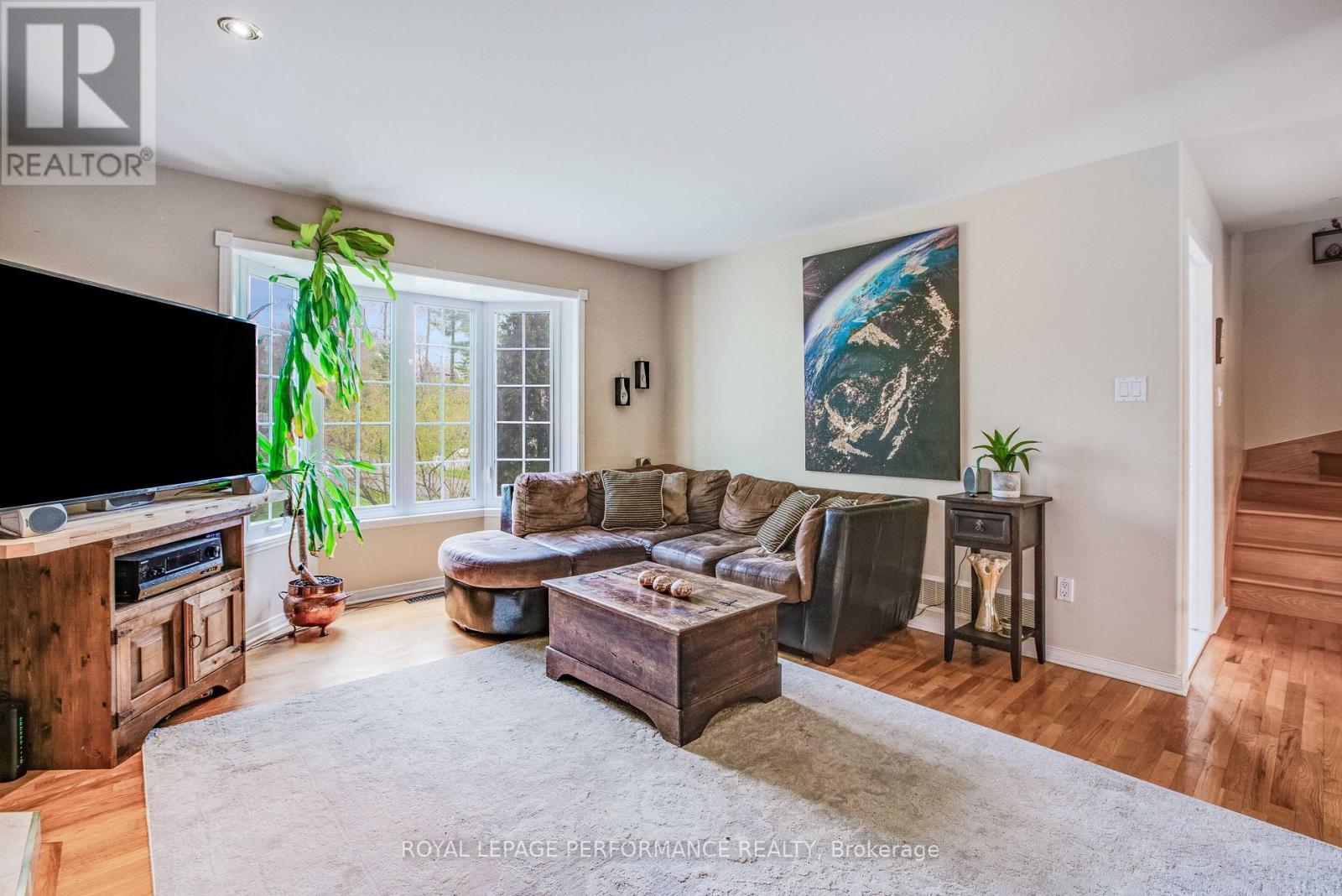 












531 DU BERCAIL ROAD

,
Champlain,




Ontario
K0B1K0

