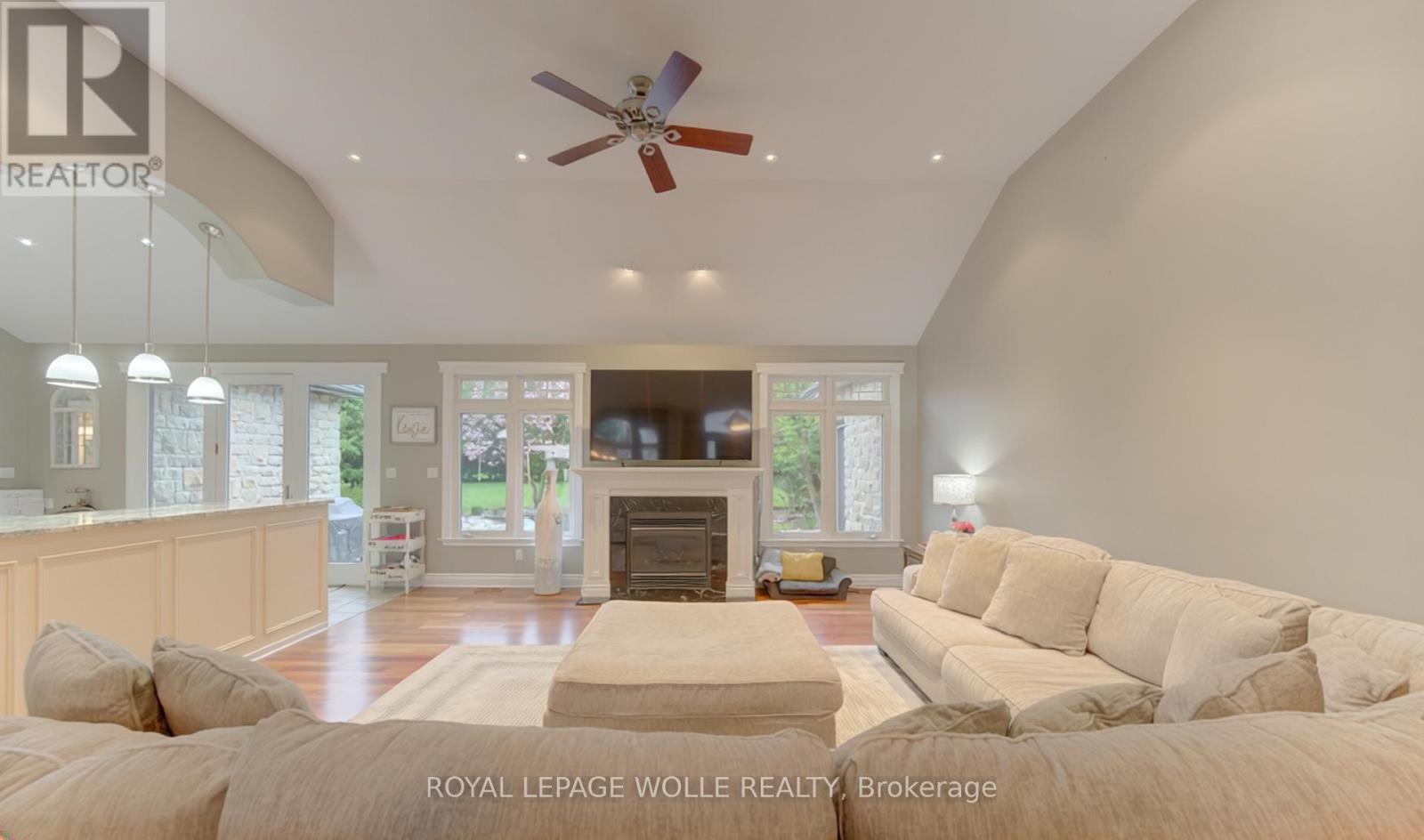 












118 OLD MILL ROAD

,
Cambridge,




Ontario
N3H4R8


