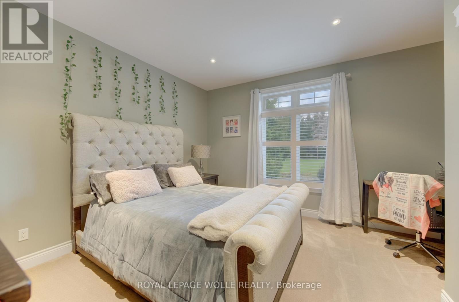 












118 OLD MILL ROAD

,
Cambridge,




Ontario
N3H4R8

