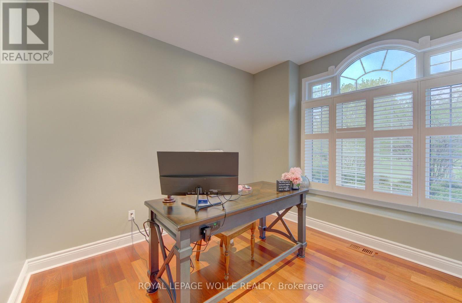 












118 OLD MILL ROAD

,
Cambridge,




Ontario
N3H4R8

