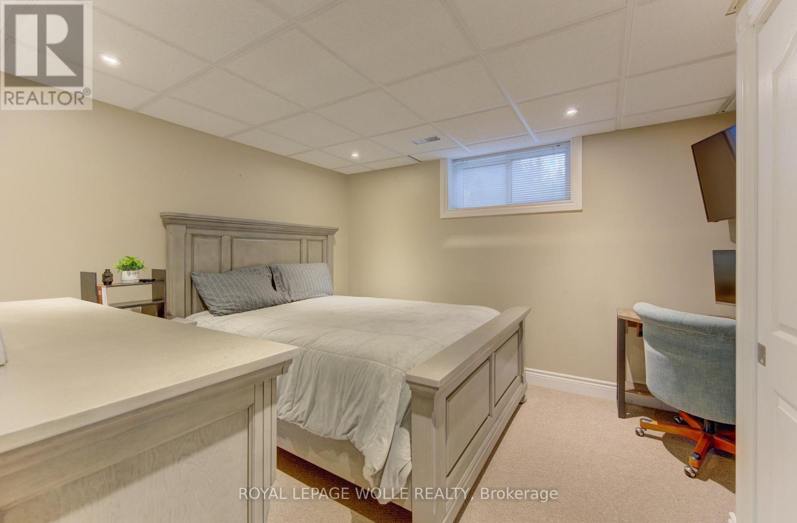 












118 OLD MILL ROAD

,
Cambridge,




Ontario
N3H4R8

