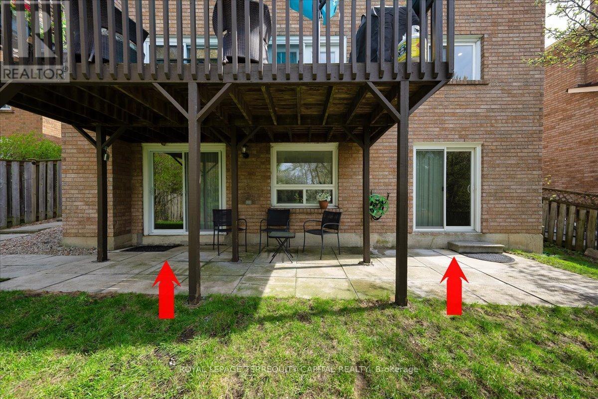 












8 MARCHWOOD CRESCENT

,
Richmond Hill,




Ontario
L4C8M8

