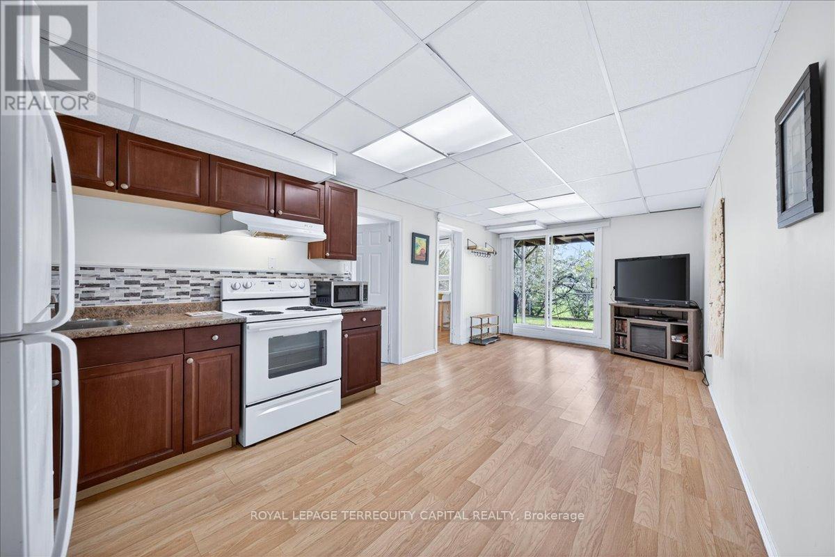 












8 MARCHWOOD CRESCENT

,
Richmond Hill,




Ontario
L4C8M8

