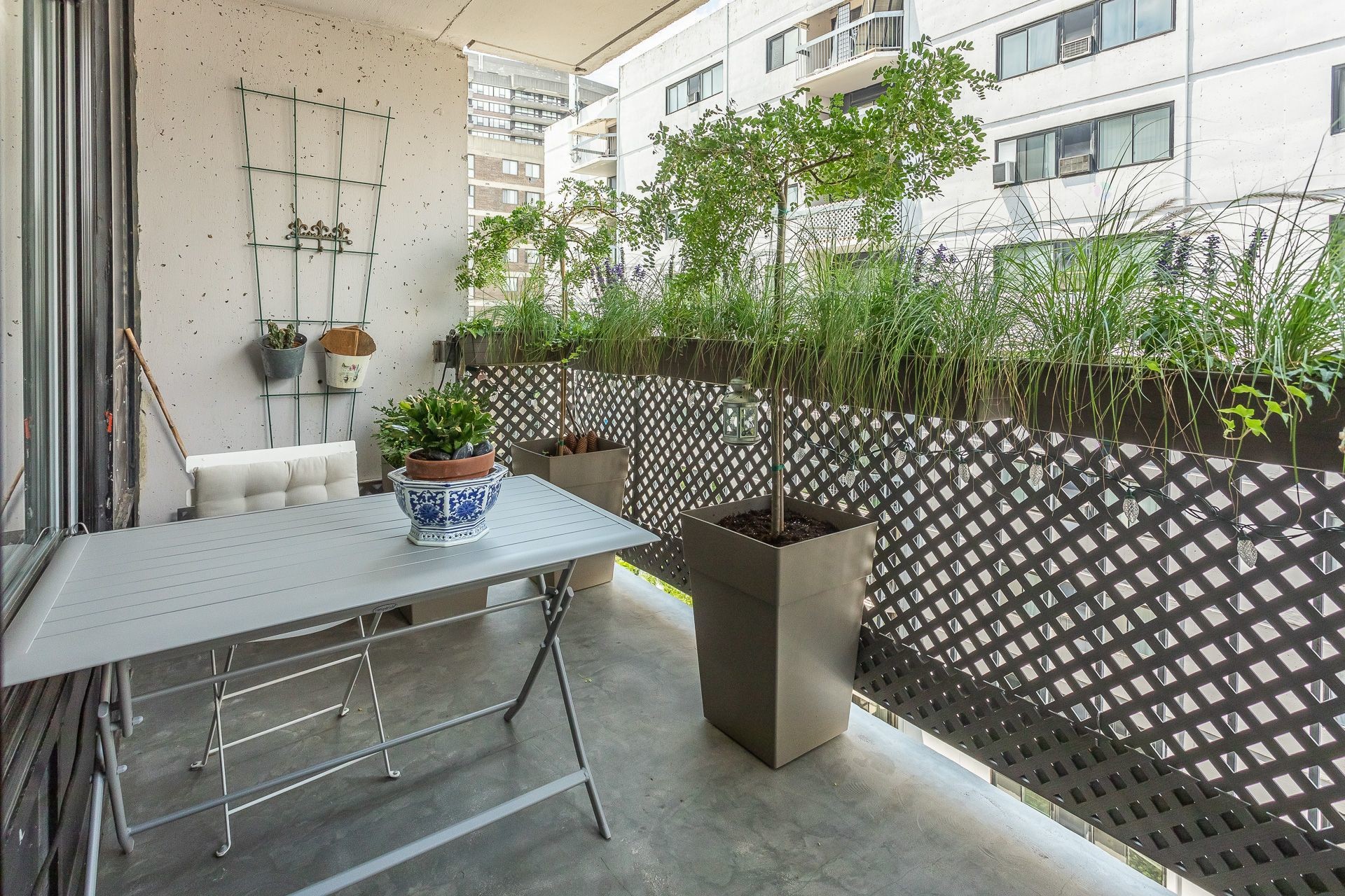 









3470


Rue Simpson

, 806,
Montréal (Ville-Marie),




QC
H3G2J5

