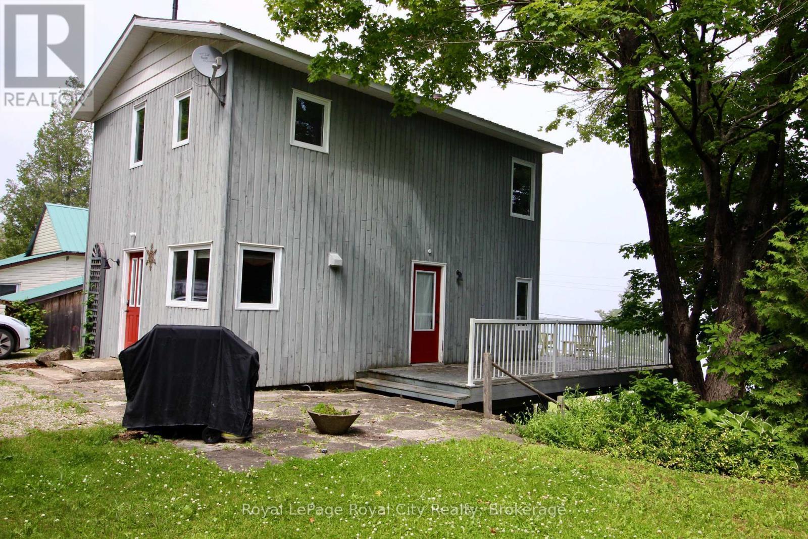 












14 DOCK LANE

,
Northern Bruce Peninsula,




Ontario
N0H1Z0

