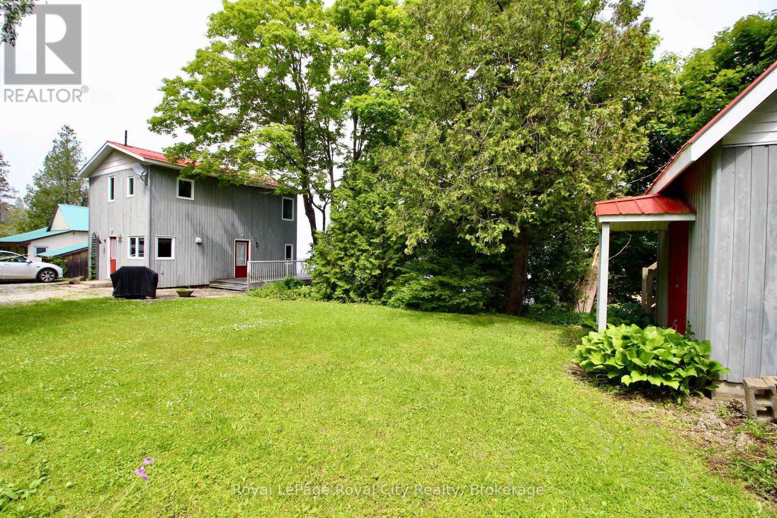 












14 DOCK LANE

,
Northern Bruce Peninsula,




Ontario
N0H1Z0

