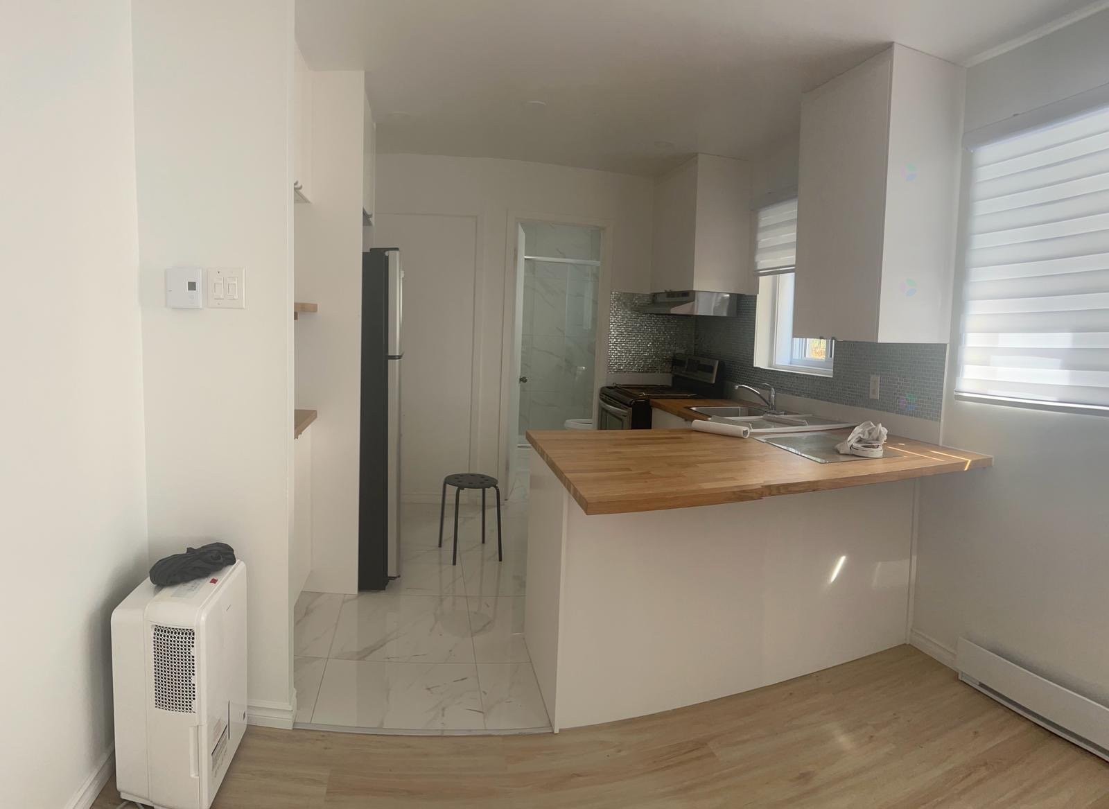 









12155


Av. Paul-Contant

,
Montréal (Ahuntsic-Cartierville),




QC
H4K1S3

