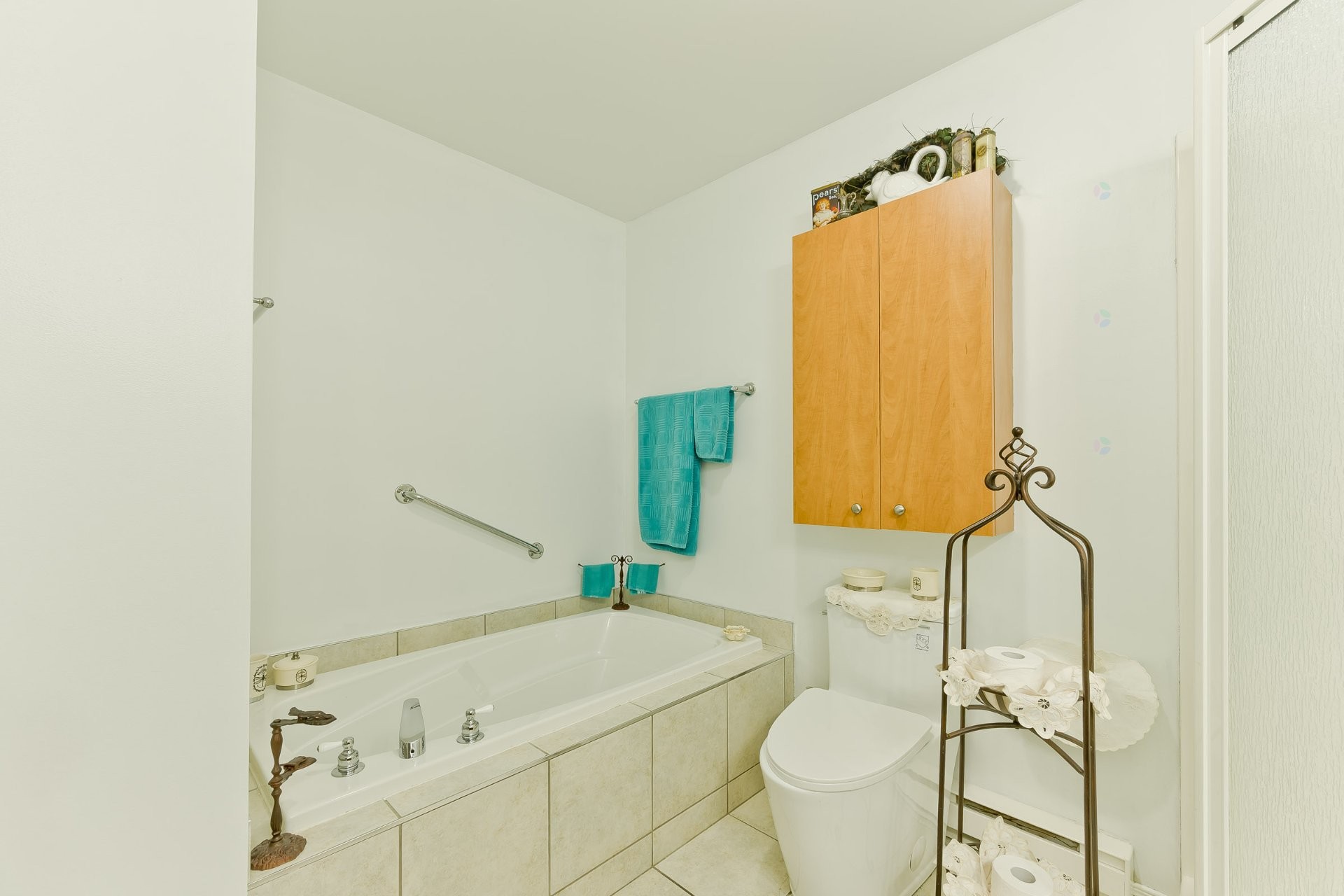









1060


Rue Hélène-Boullé

,
Sherbrooke (Brompton/Rock Forest/Saint-Élie/Deauville),




QC
J1J2M7

