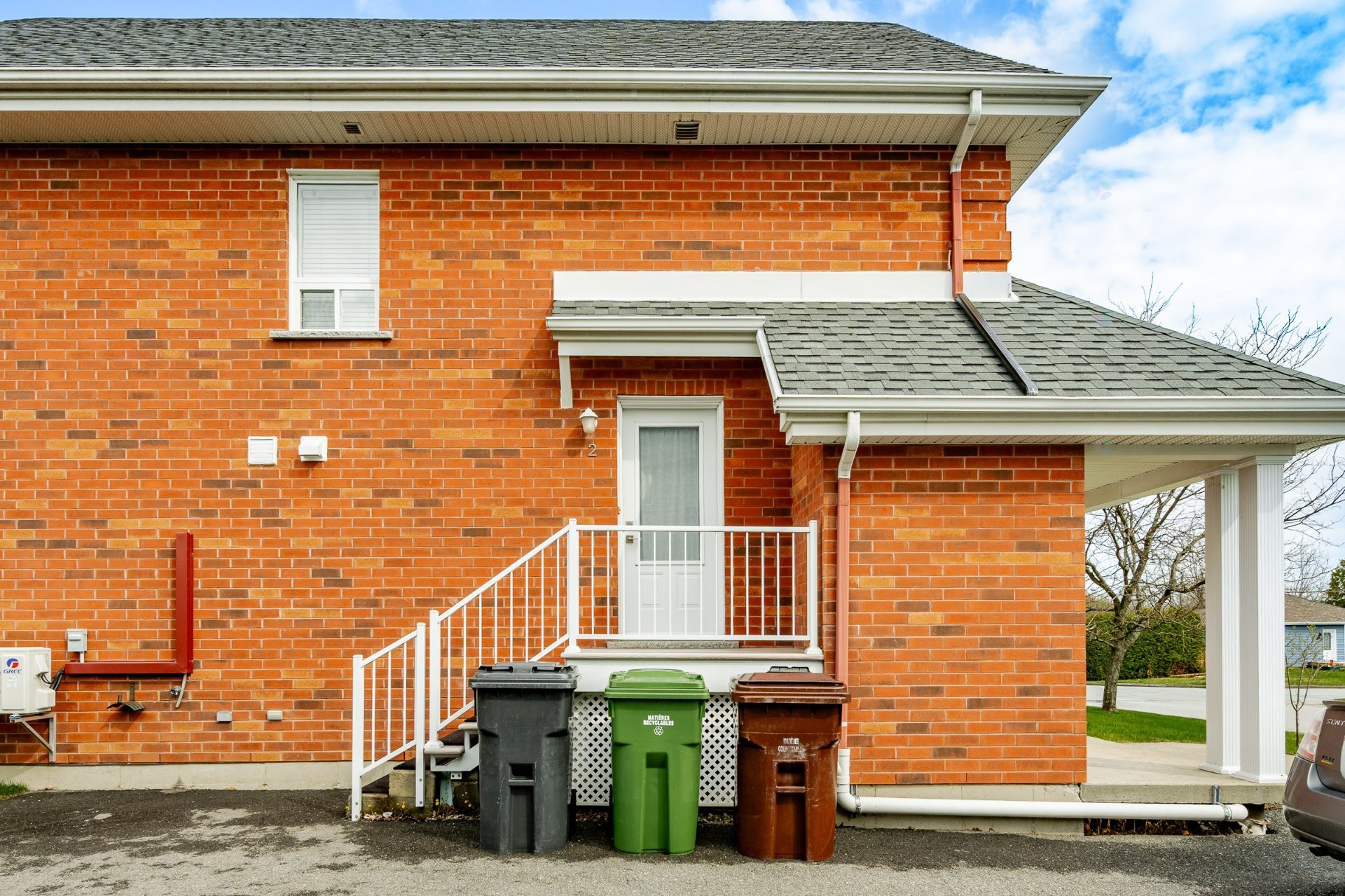 









1060


Rue Hélène-Boullé

,
Sherbrooke (Brompton/Rock Forest/Saint-Élie/Deauville),




QC
J1J2M7

