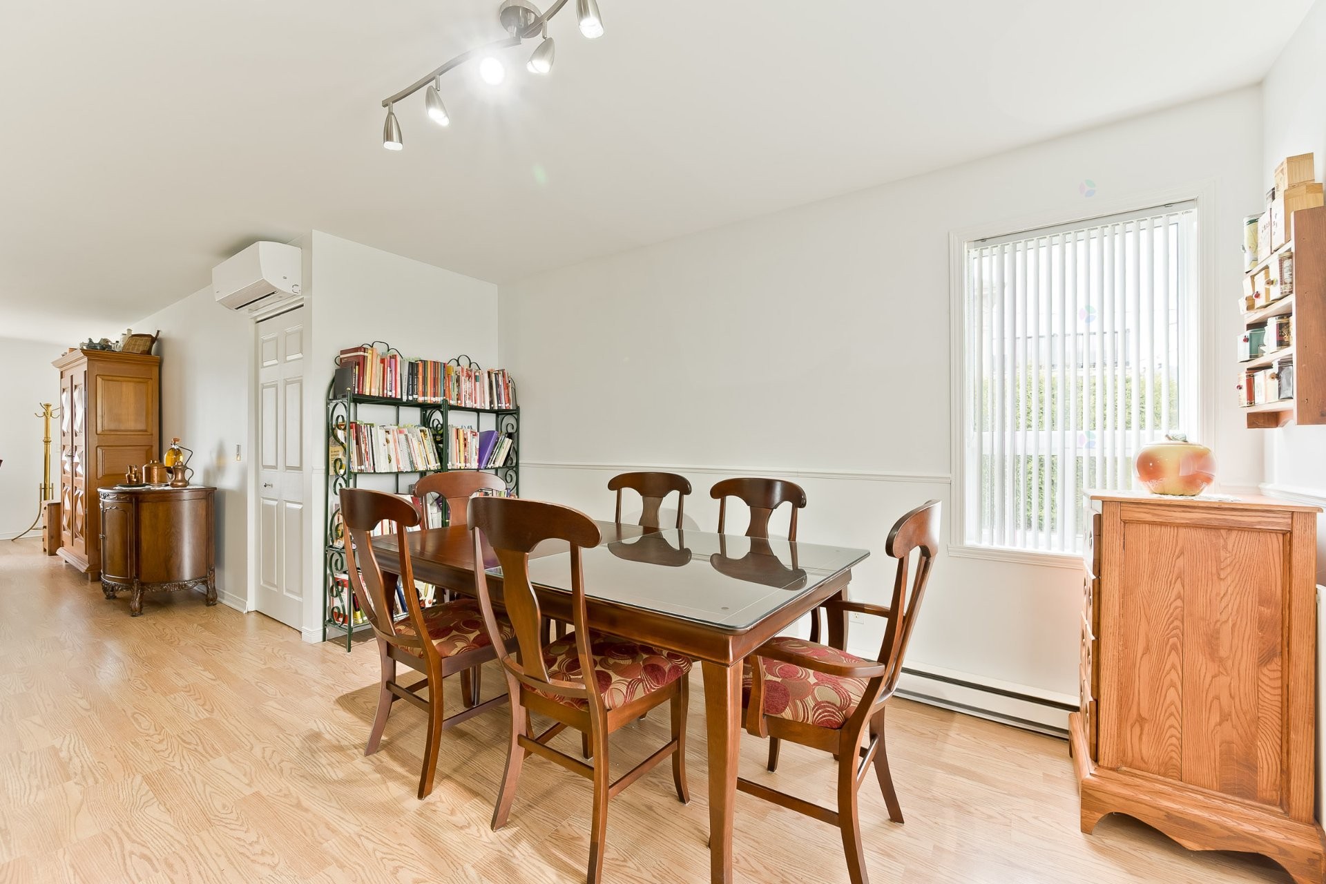 









1060


Rue Hélène-Boullé

,
Sherbrooke (Brompton/Rock Forest/Saint-Élie/Deauville),




QC
J1J2M7

