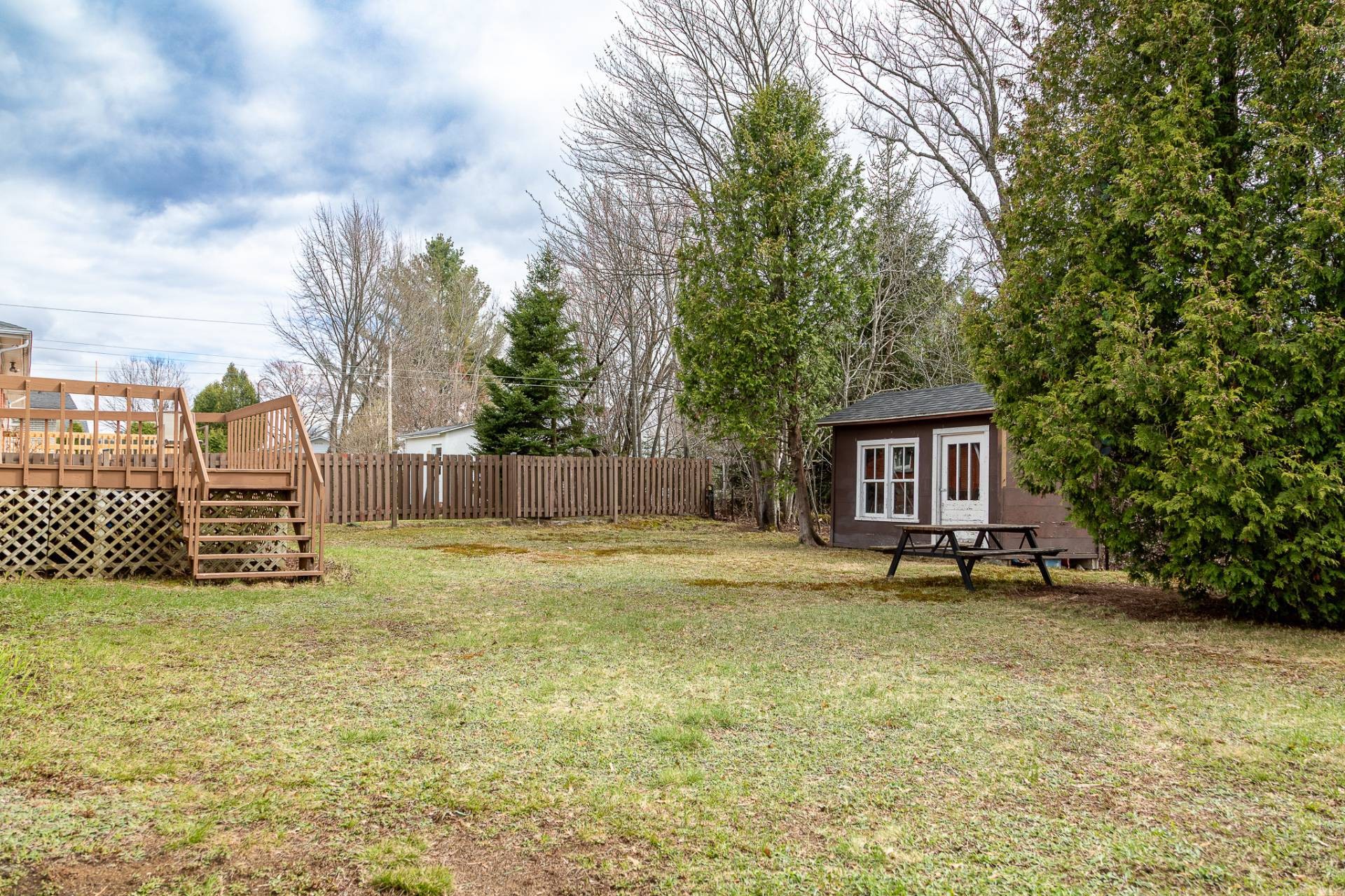 









821


18e Rue

,
Shawinigan,




QC
G9T3S1

