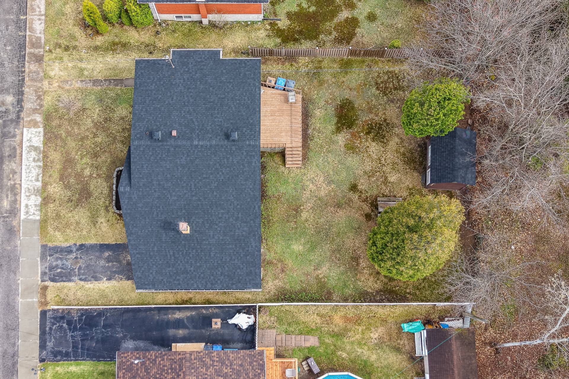 









821


18e Rue

,
Shawinigan,




QC
G9T3S1

