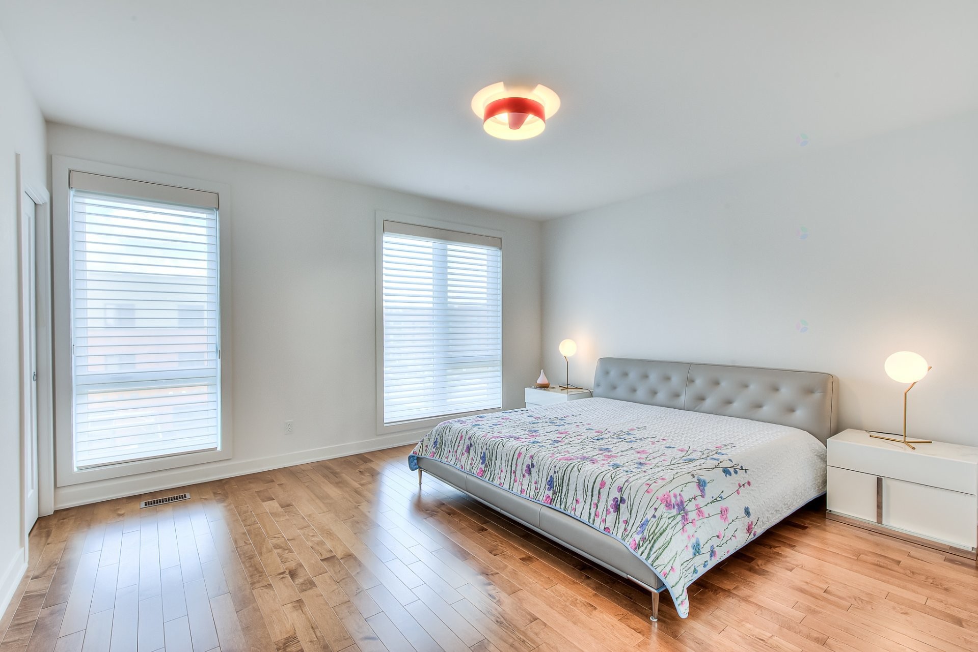 









2189


Rue des Montérégiennes

,
Montréal (Saint-Laurent),




QC
H4R1V9

