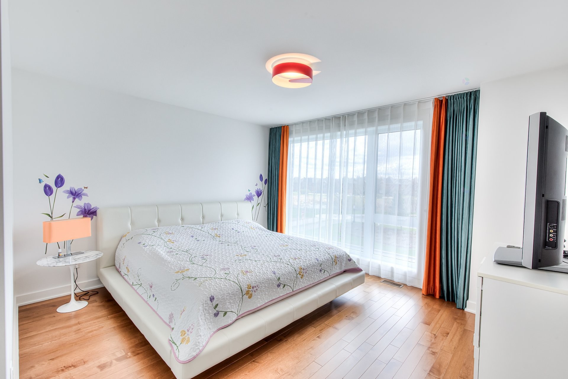









2189


Rue des Montérégiennes

,
Montréal (Saint-Laurent),




QC
H4R1V9

