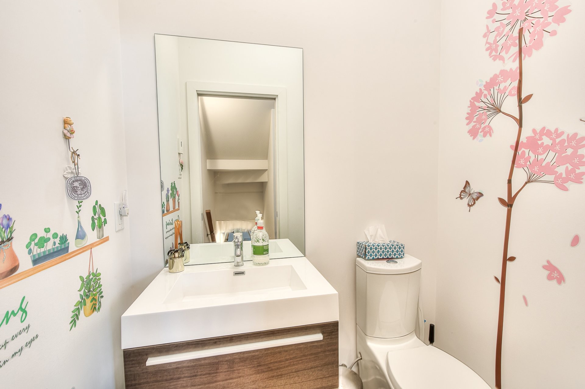 









2189


Rue des Montérégiennes

,
Montréal (Saint-Laurent),




QC
H4R1V9

