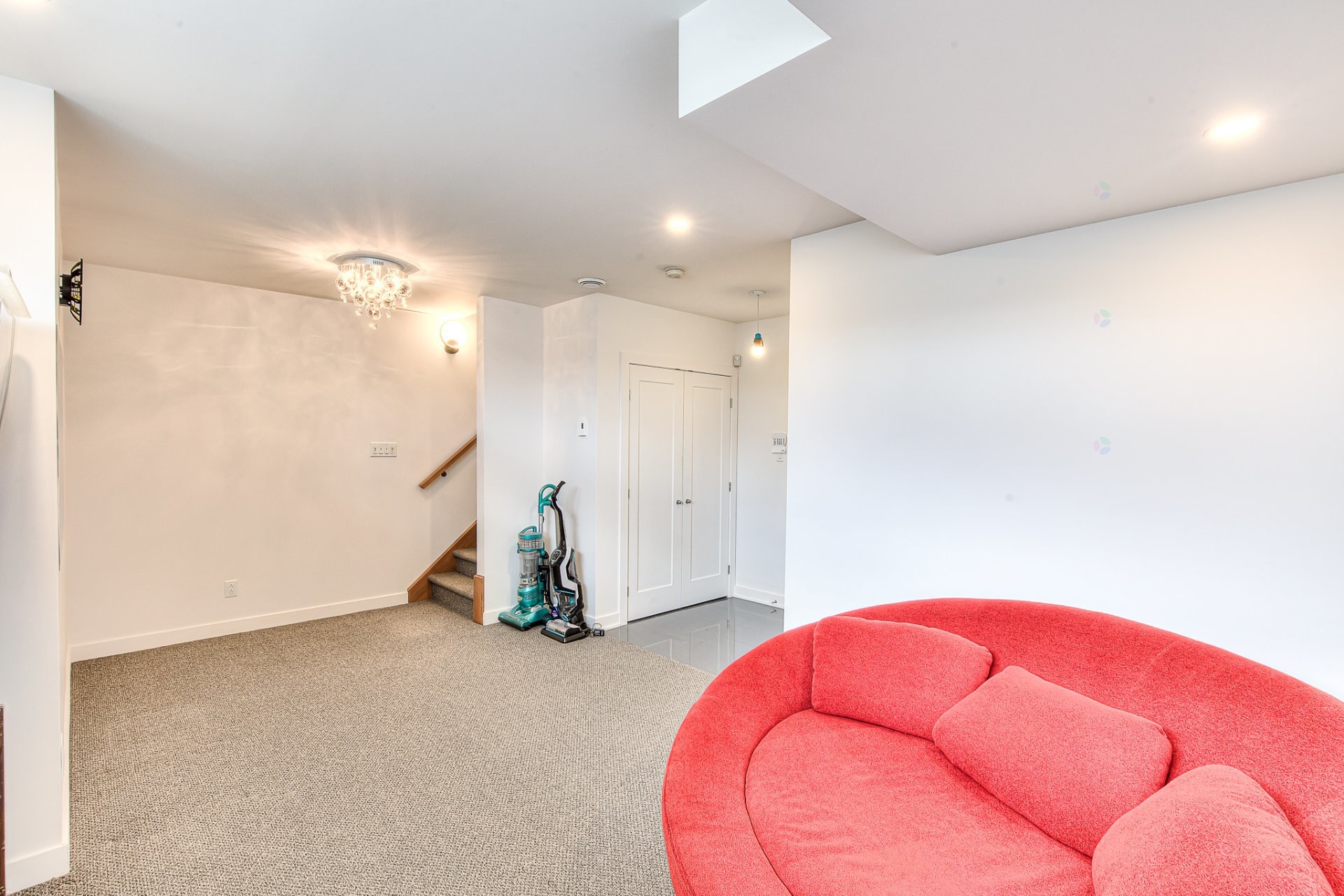 









2189


Rue des Montérégiennes

,
Montréal (Saint-Laurent),




QC
H4R1V9

