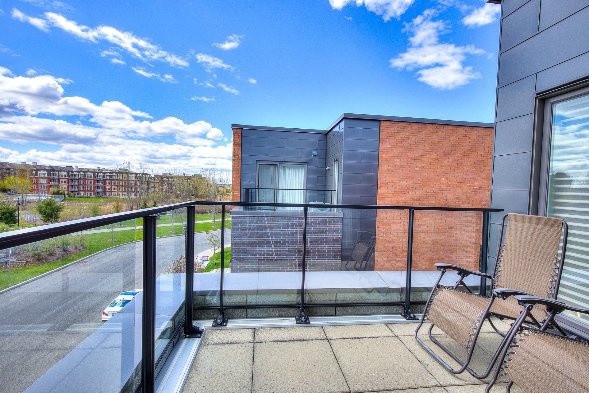 









2189


Rue des Montérégiennes

,
Montréal (Saint-Laurent),




QC
H4R1V9

