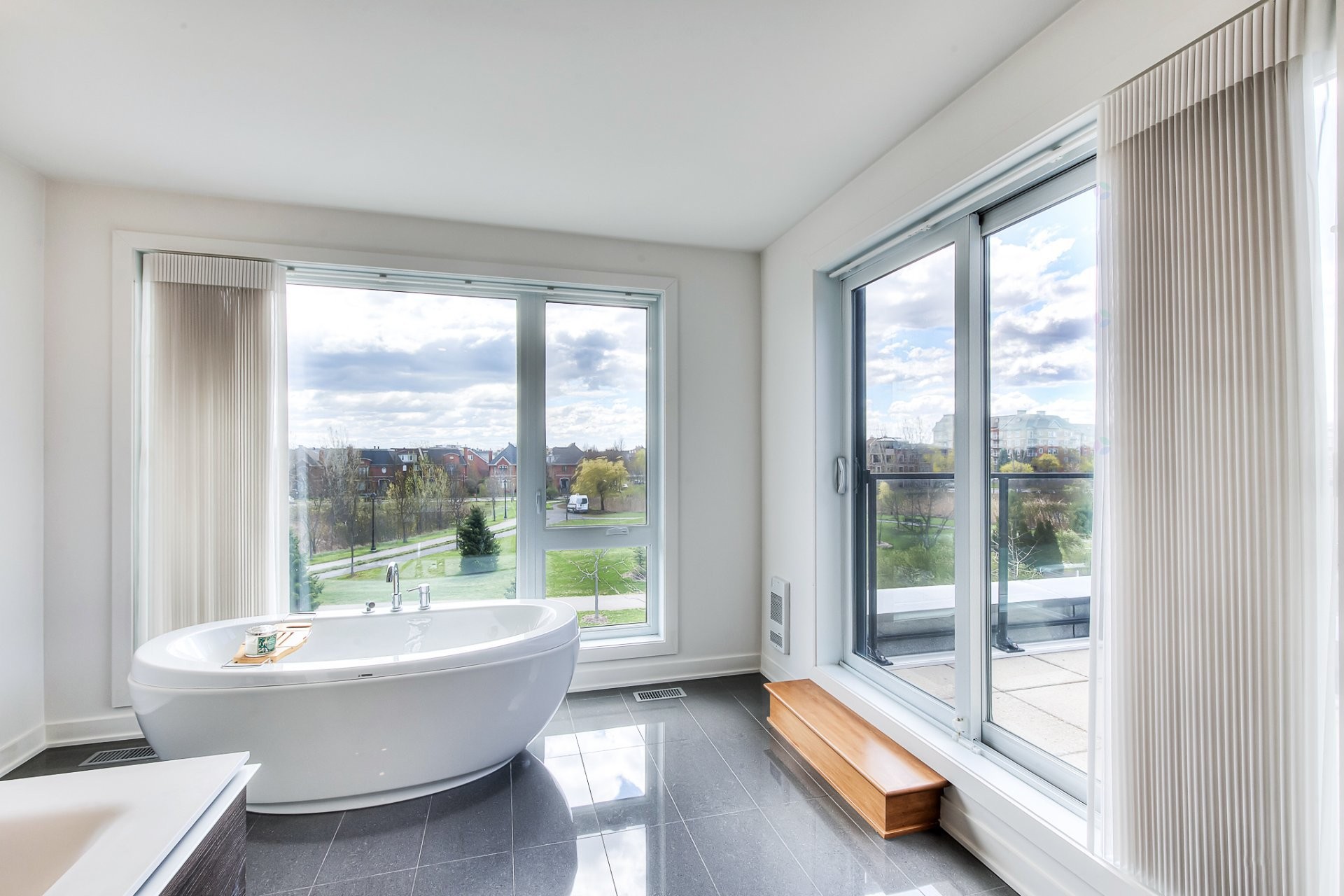 









2189


Rue des Montérégiennes

,
Montréal (Saint-Laurent),




QC
H4R1V9


