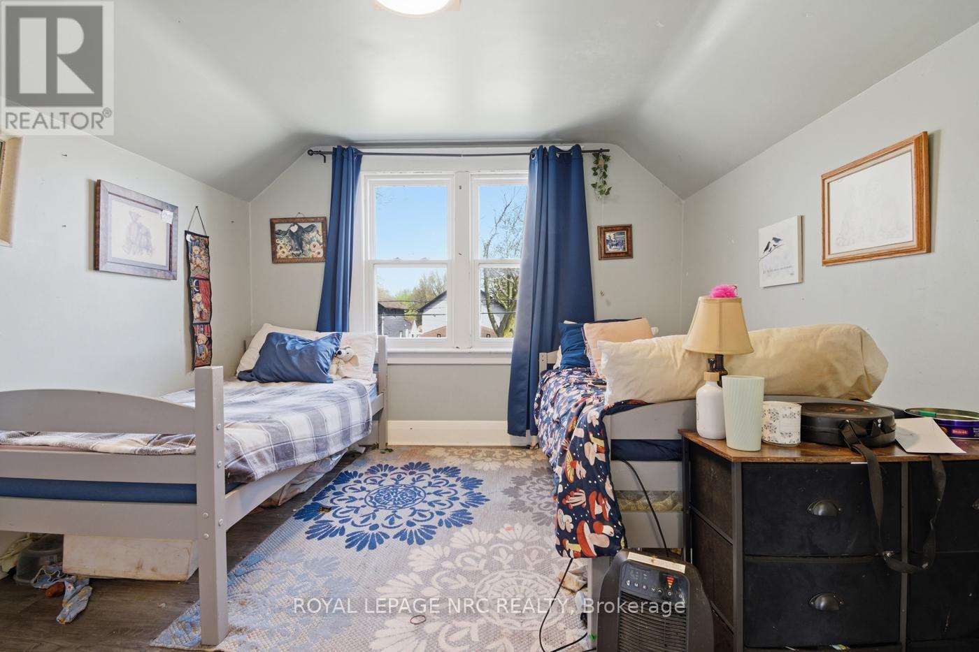 












23 LOUIS STREET

,
Port Colborne (East Village),




Ontario
L3K1C2

