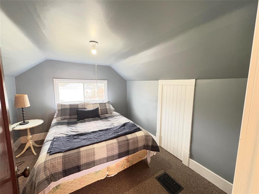












35 Lilac Avenue

,
Hamiota,




Manitoba
R0M0T0

