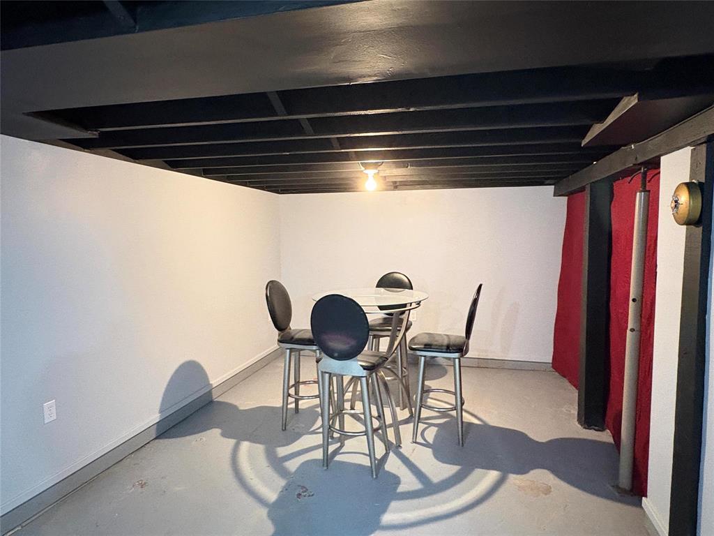 












35 Lilac Avenue

,
Hamiota,




Manitoba
R0M0T0


