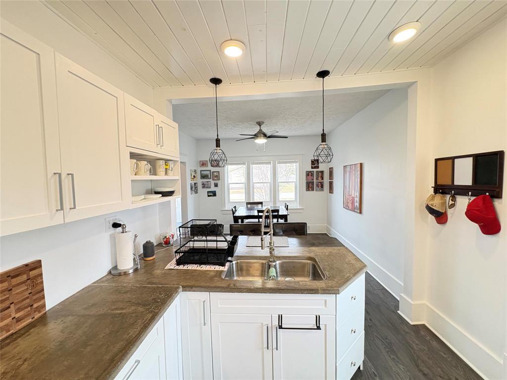 












35 Lilac Avenue

,
Hamiota,




Manitoba
R0M0T0

