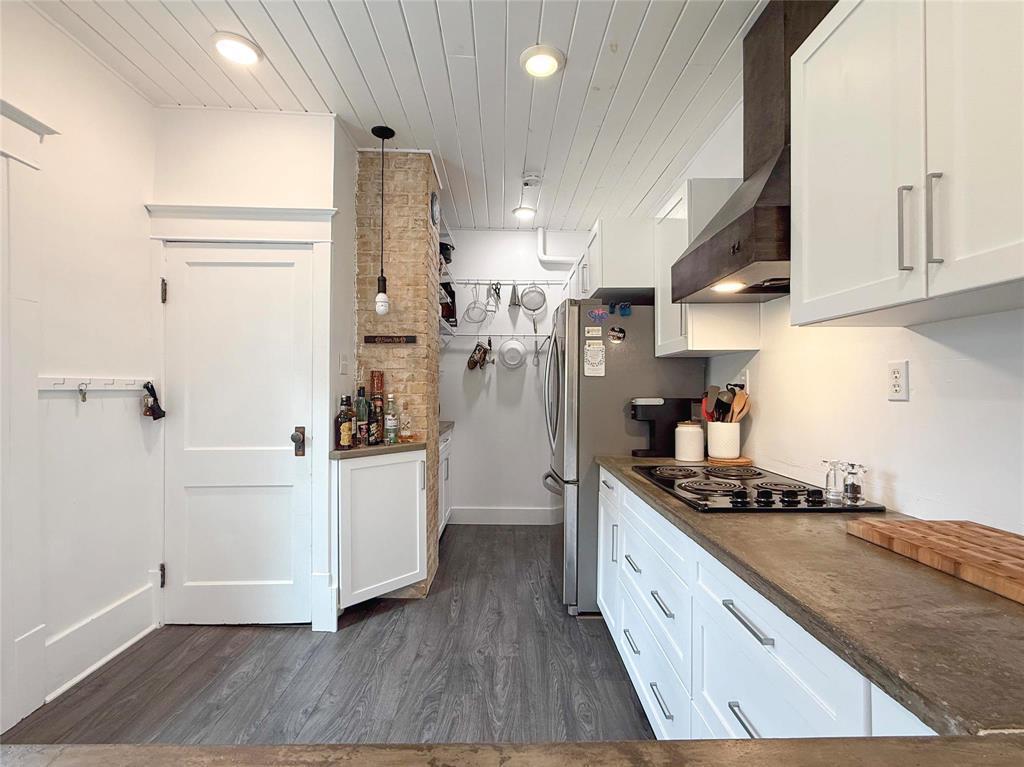 












35 Lilac Avenue

,
Hamiota,




Manitoba
R0M0T0

