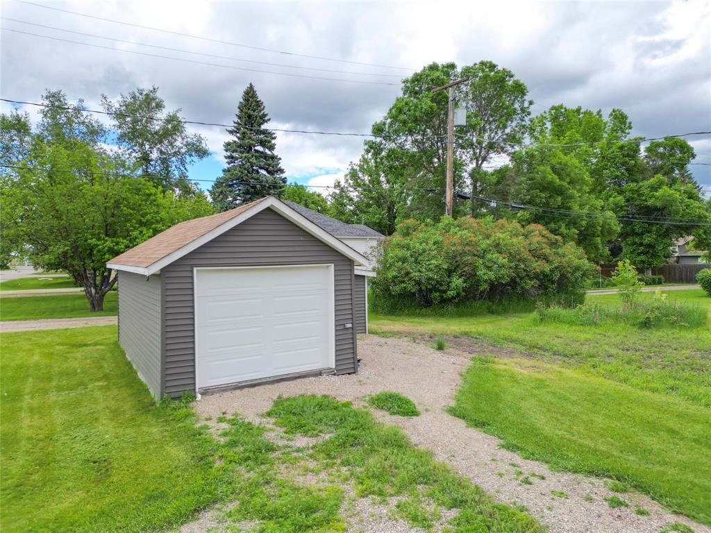 












35 Lilac Avenue

,
Hamiota,




Manitoba
R0M0T0

