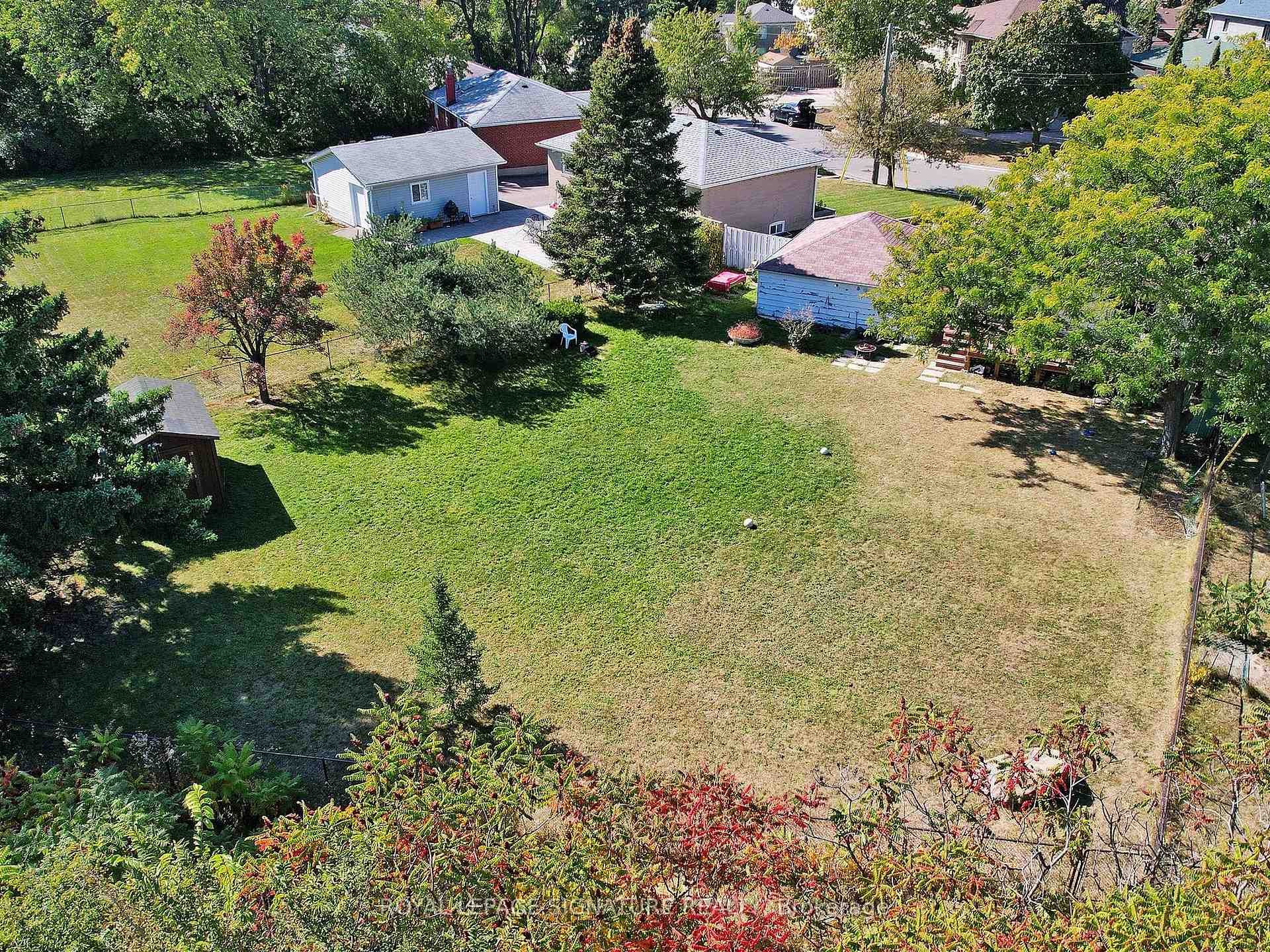 









116


Earlton

Road, Main,
Toronto,




ON
M1T 3V4

