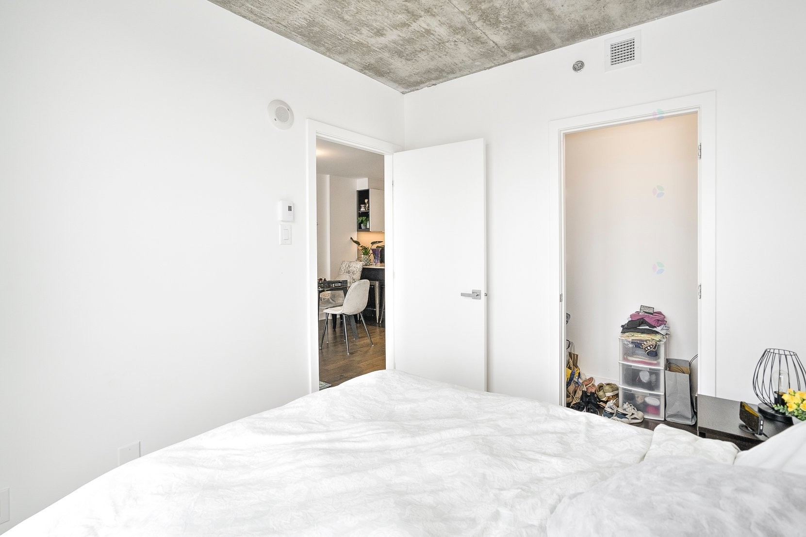 









1800


Boul. René-Lévesque O.

, 807,
Montréal (Ville-Marie),




QC
H3H2H2

