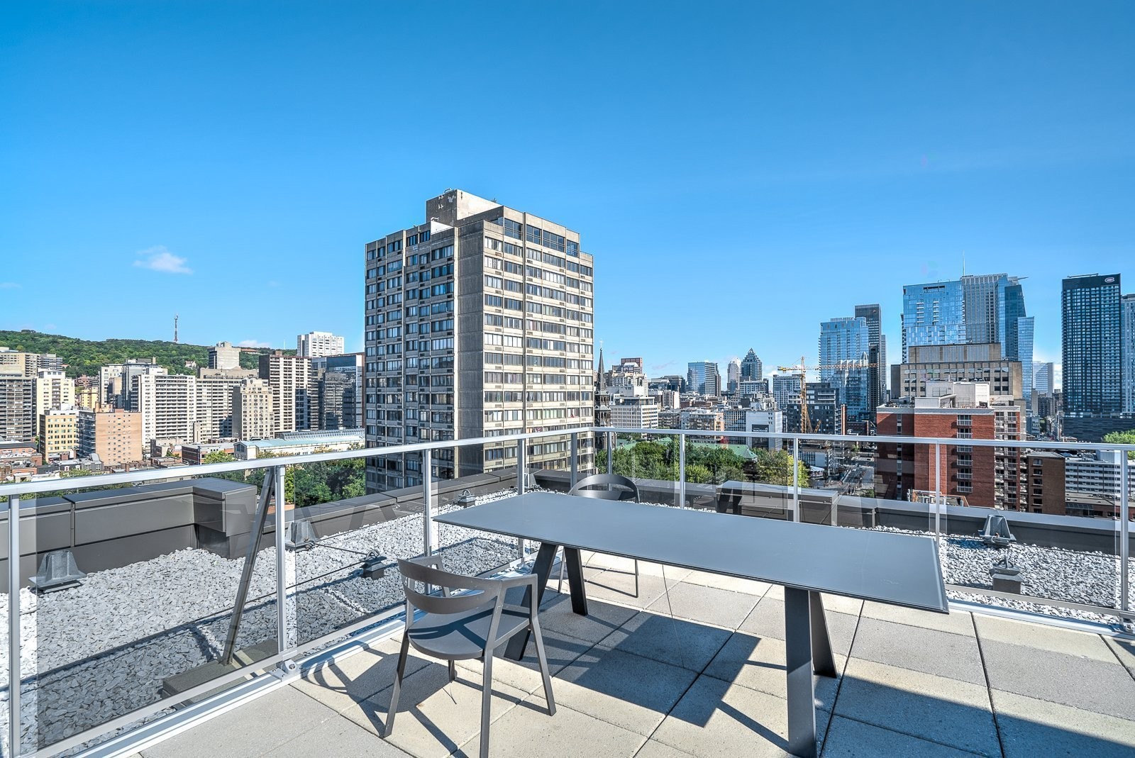 









1800


Boul. René-Lévesque O.

, 807,
Montréal (Ville-Marie),




QC
H3H2H2

