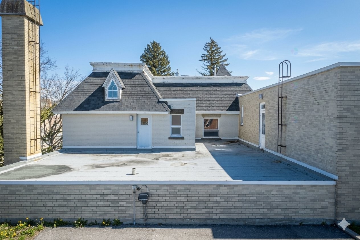 









5025


Rue Foster

,
Waterloo,




QC
J0E2N0

