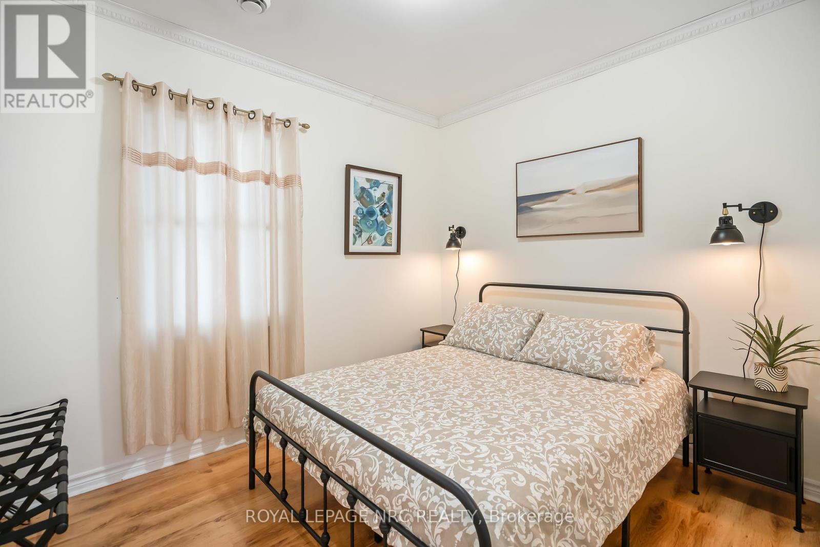 












310 EASTWOOD AVENUE

,
Fort Erie (Crystal Beach),




Ontario
L0S1B0

