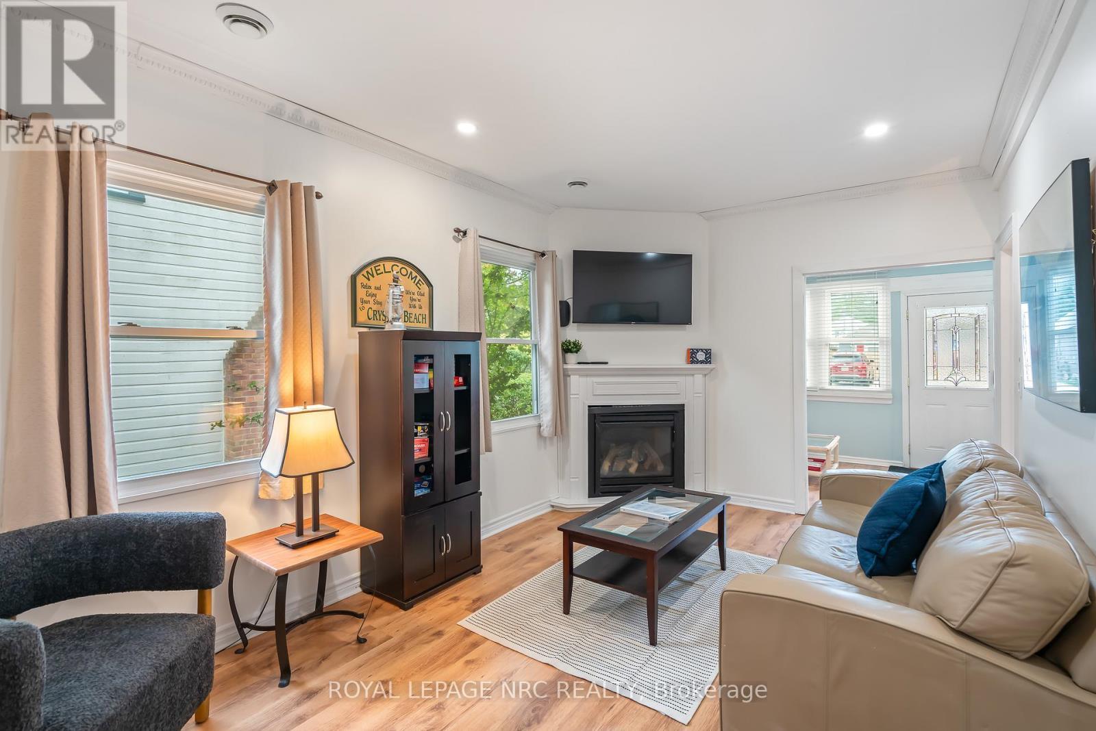 












310 EASTWOOD AVENUE

,
Fort Erie (Crystal Beach),




Ontario
L0S1B0

