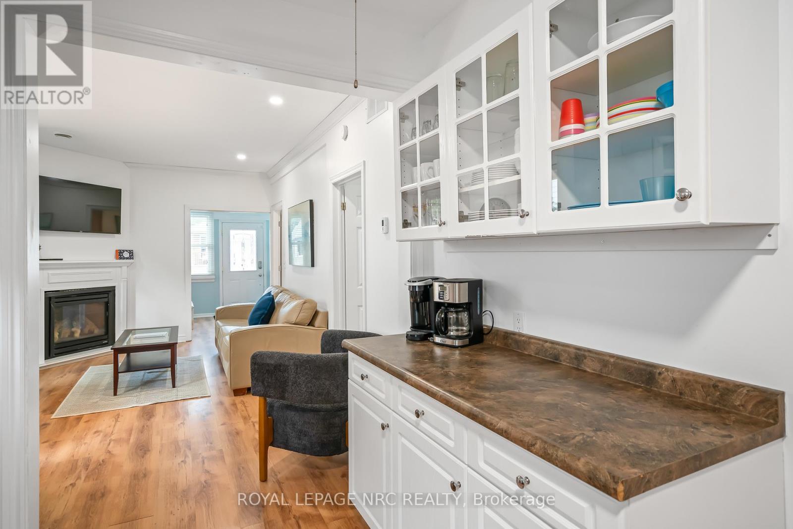 












310 EASTWOOD AVENUE

,
Fort Erie (Crystal Beach),




Ontario
L0S1B0

