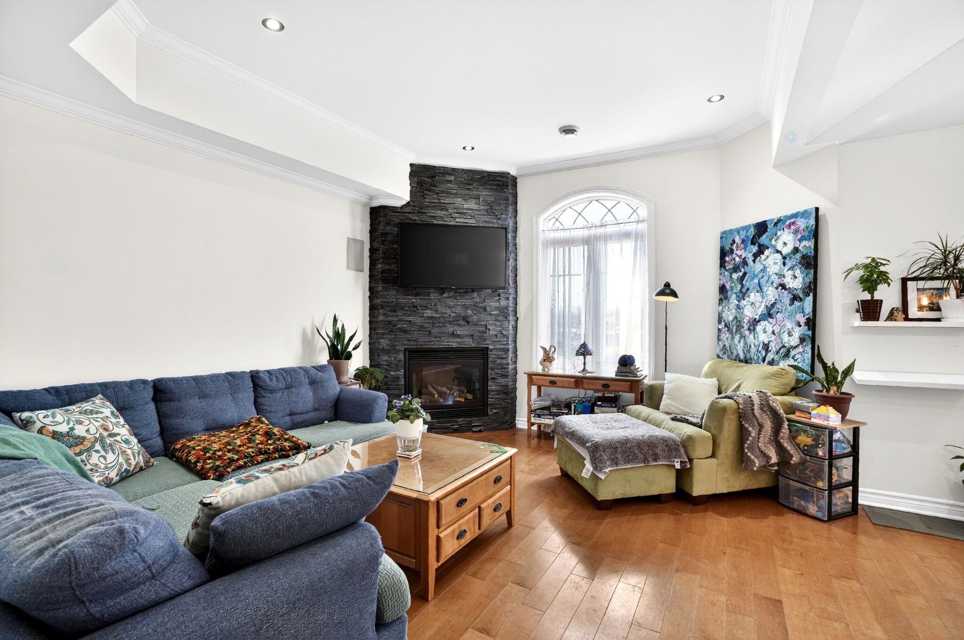 









1208


Boul. du Curé-Labelle

, 301,
Blainville,




QC
J7C2N4

