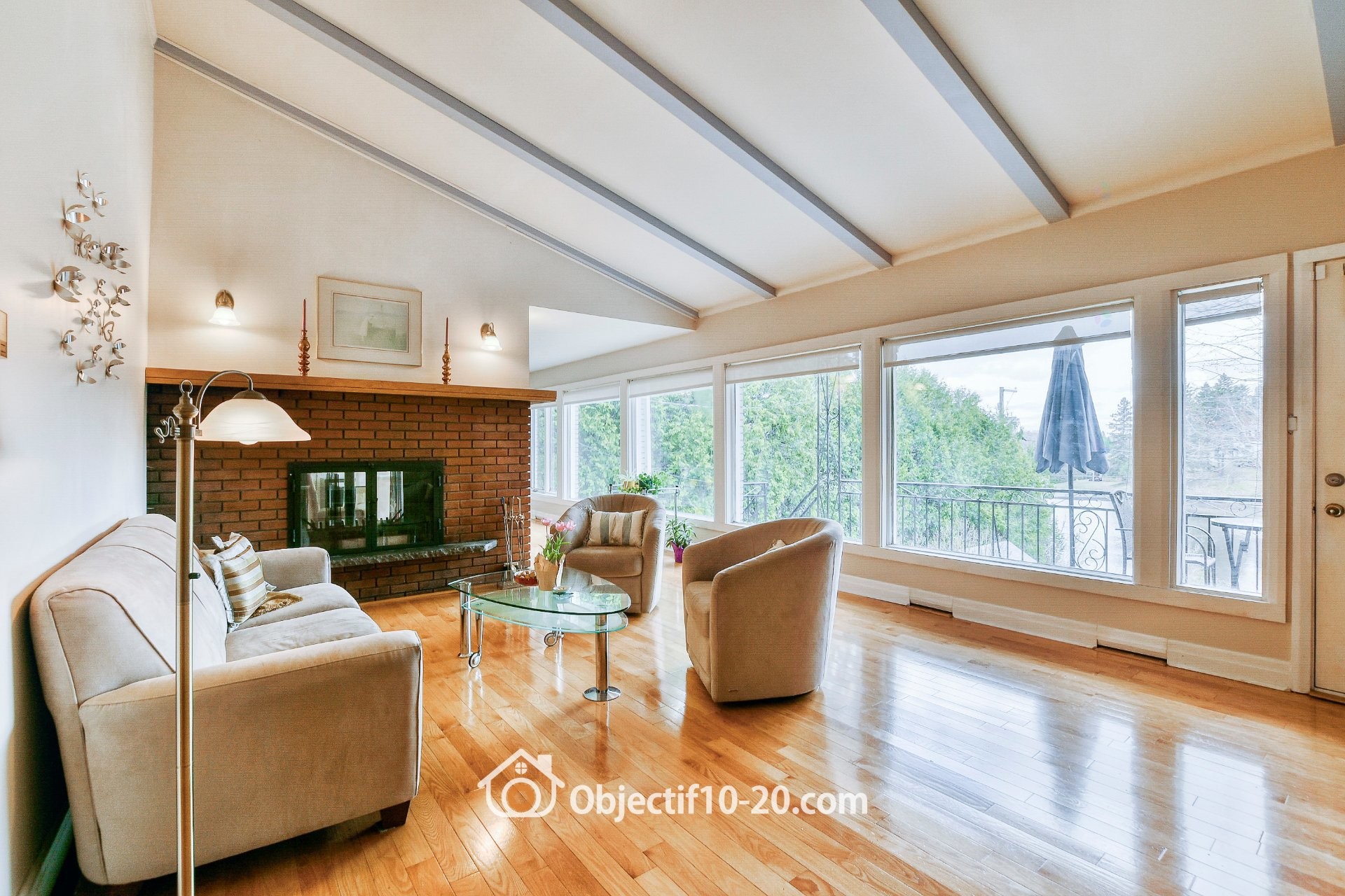 









37

 - 37A


Av. Byette

,
Sainte-Agathe-des-Monts,




QC
J8C2R5

