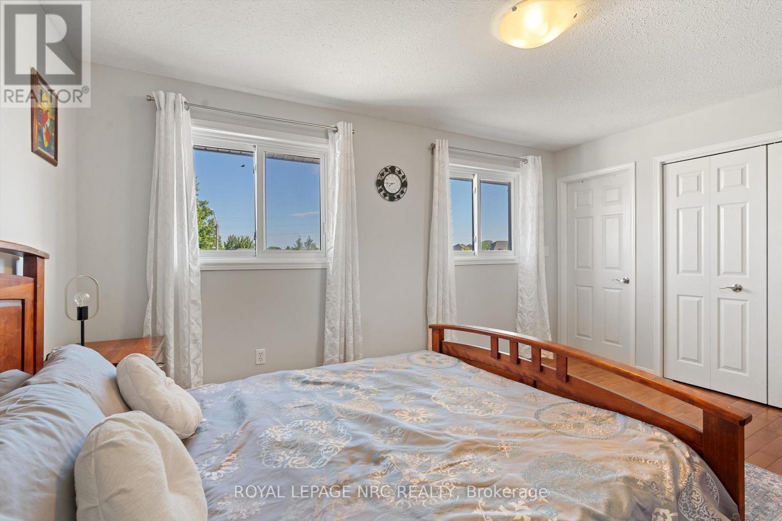 












7722 YVETTE CRESCENT

,
Niagara Falls (Ascot),




Ontario
L2H3B6

