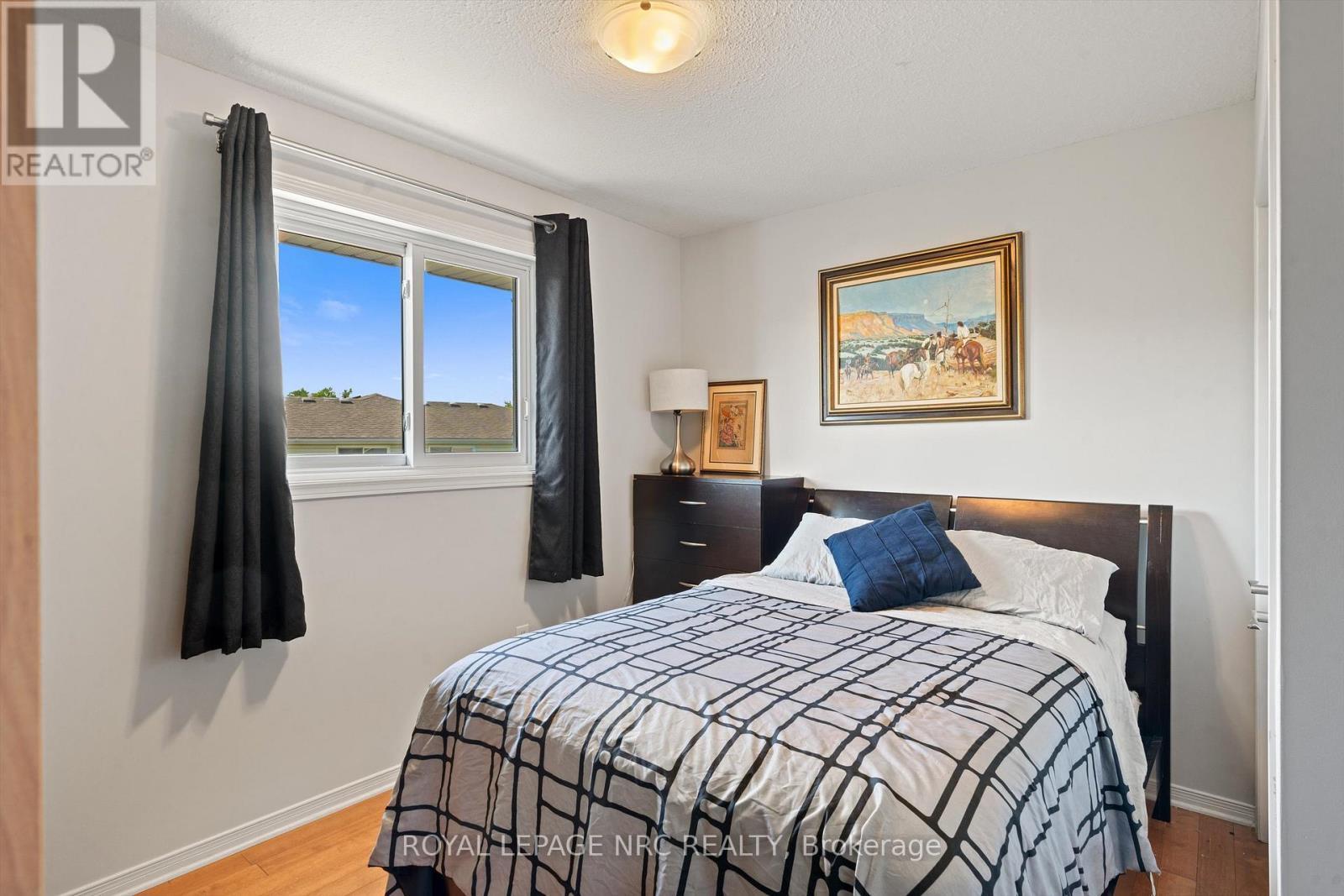 












7722 YVETTE CRESCENT

,
Niagara Falls (Ascot),




Ontario
L2H3B6

