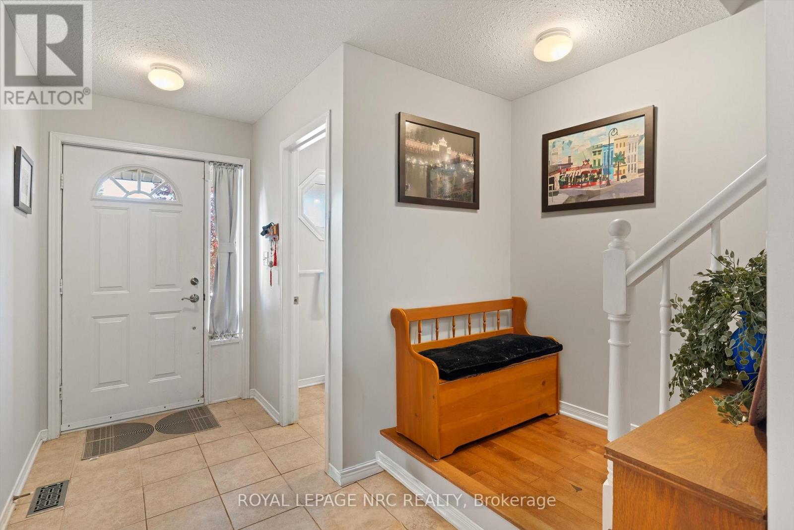 












7722 YVETTE CRESCENT

,
Niagara Falls (Ascot),




Ontario
L2H3B6

